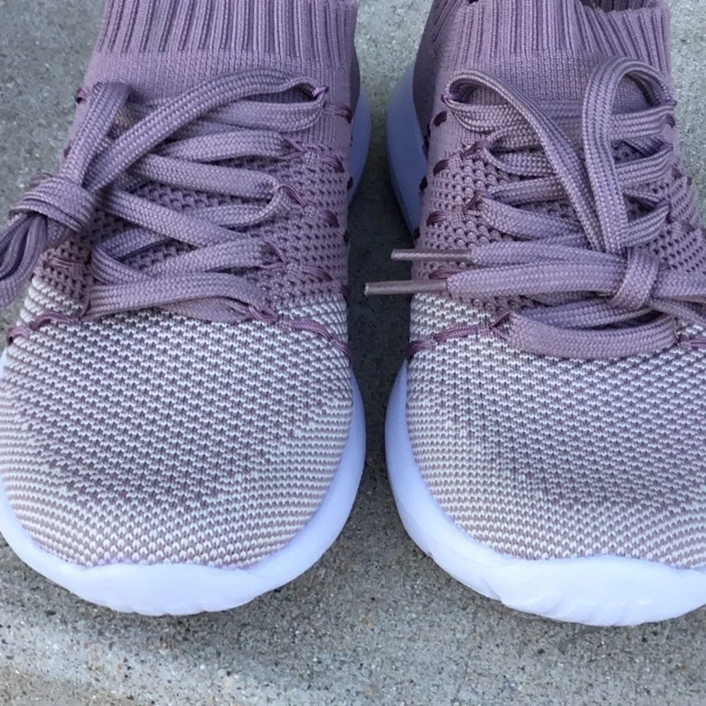 Evin Ter new sock slip on shoes. Lavender and white. Women’s size 5